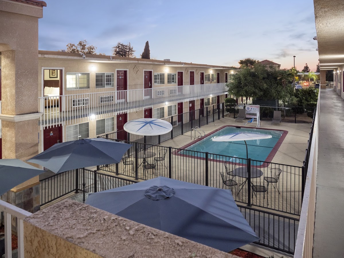 Dream Inn Fresno